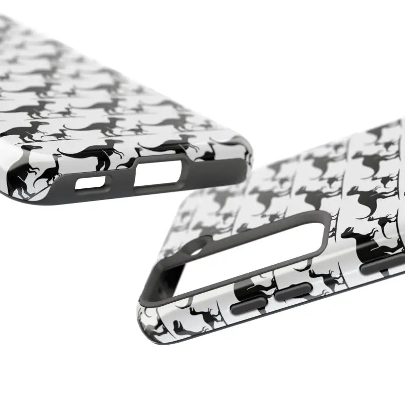 Dinosaur-patterned phone case designed for iPhone and Samsung devices