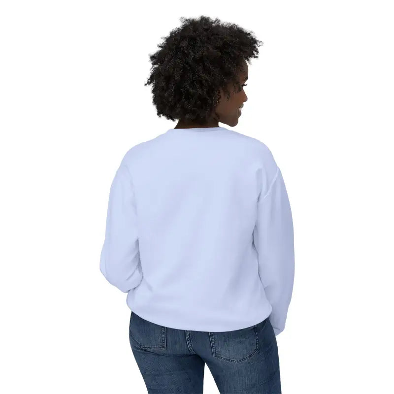 White long-sleeved sweatshirt from Narragansett 02882 for a cozy and stylish look