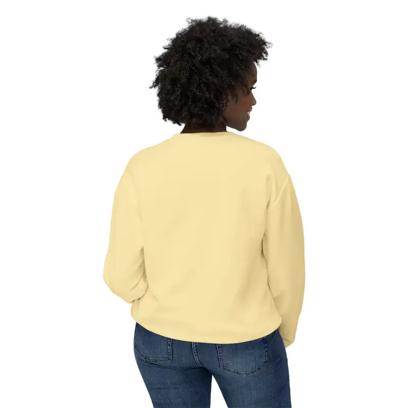 Woman in a yellow sweatshirt from Narragansett 02882 Lightweight Crewneck collection