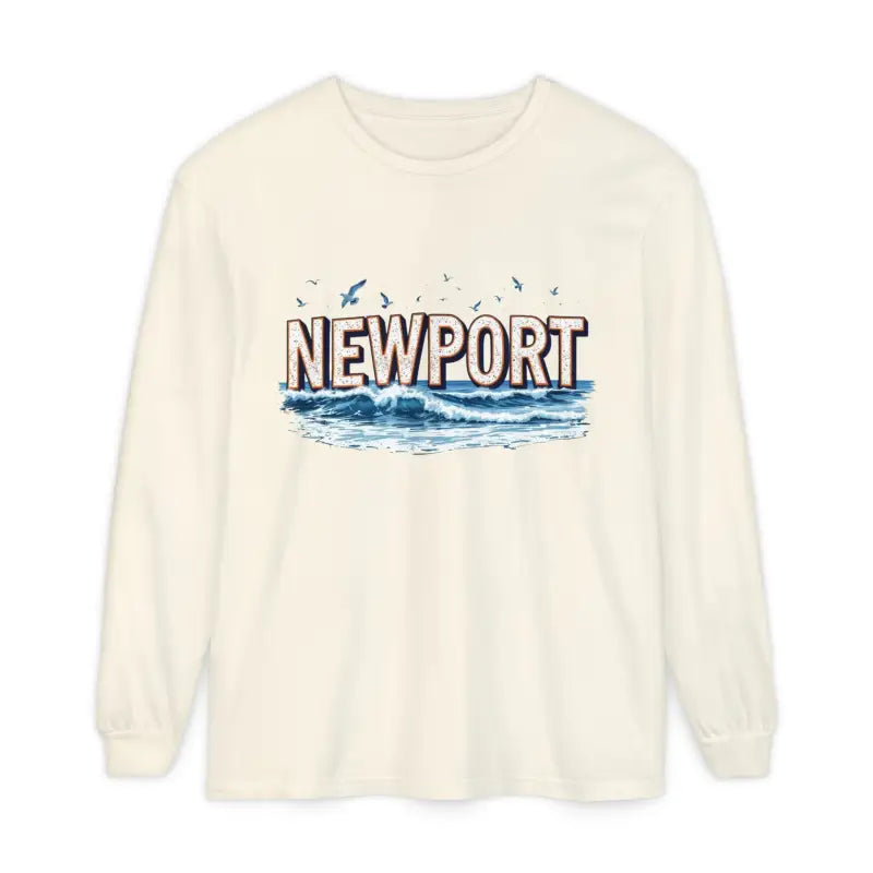 Long-sleeved Newport Beach T-shirt featuring ocean graphic in relaxed coastal style