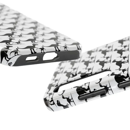 Dinosaur-patterned phone case designed for iPhone and Samsung devices